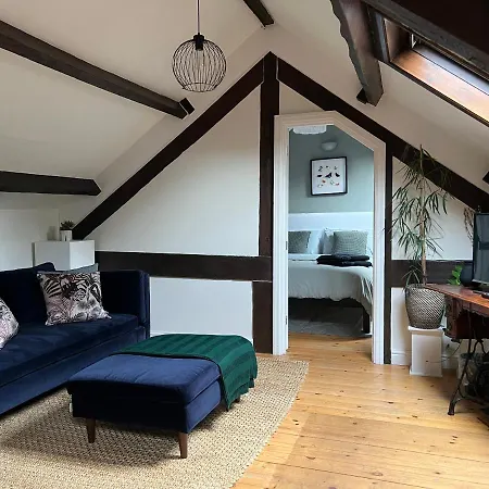 The Loft, 1 Bedroom Flat In Rural Village *