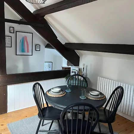 The Loft, 1 Bedroom Flat In Rural Village